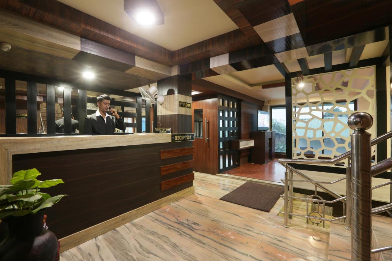 Hotel Dream City Guwahati Exteriör bild
