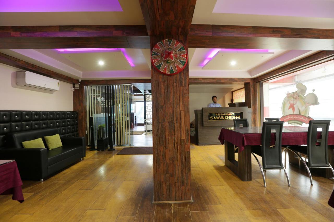 Hotel Dream City Guwahati Exteriör bild