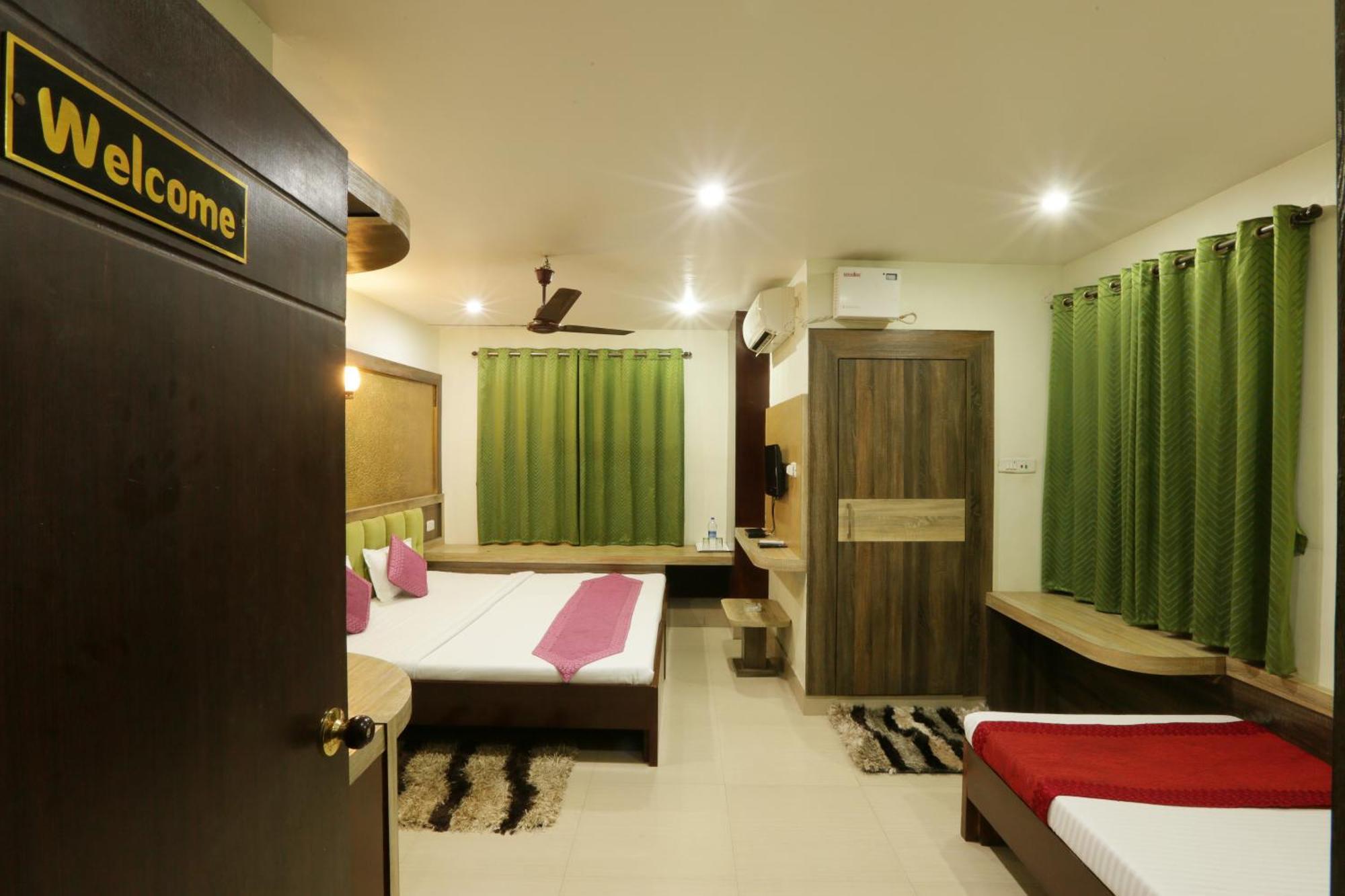 Hotel Dream City Guwahati Exteriör bild